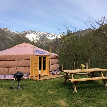 Yourtes Mongoles Gavarnie Gèdre Zewnętrze zdjęcie