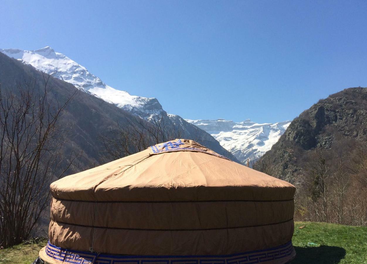 Yourtes Mongoles Gavarnie Gèdre Zewnętrze zdjęcie