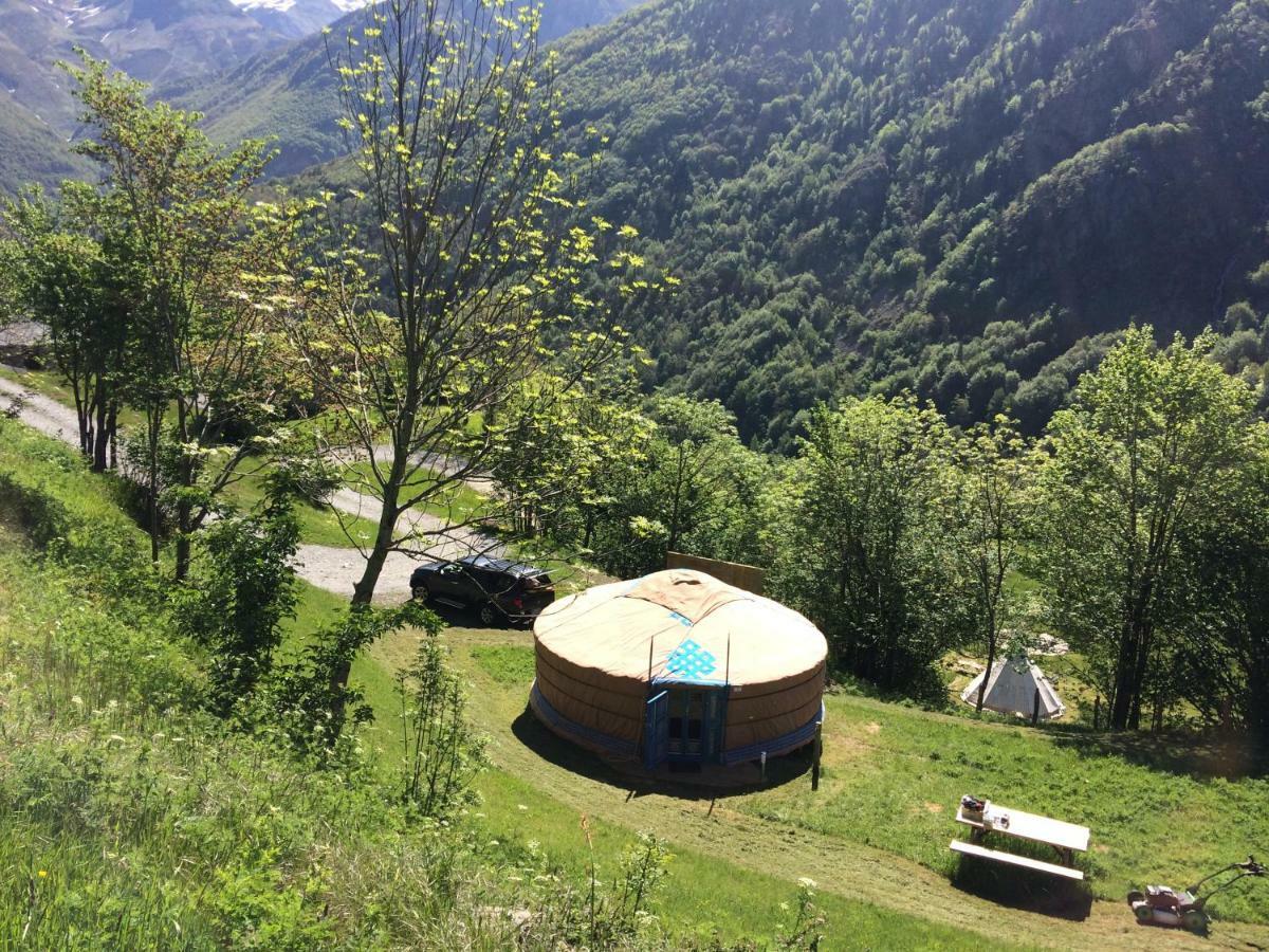 Yourtes Mongoles Gavarnie Gèdre Zewnętrze zdjęcie